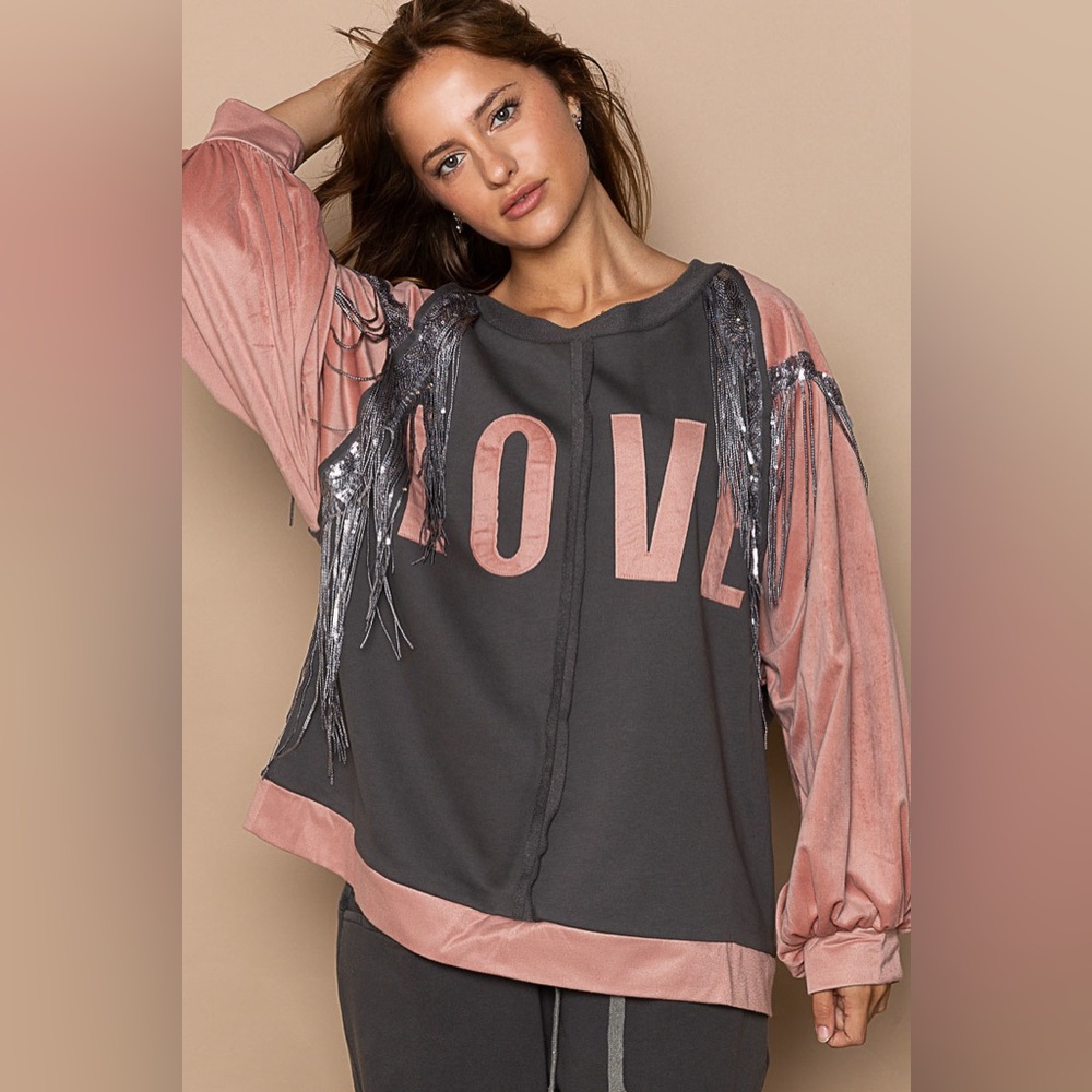 #195 Sale! 🥳POL Love top in french terry with tassel point